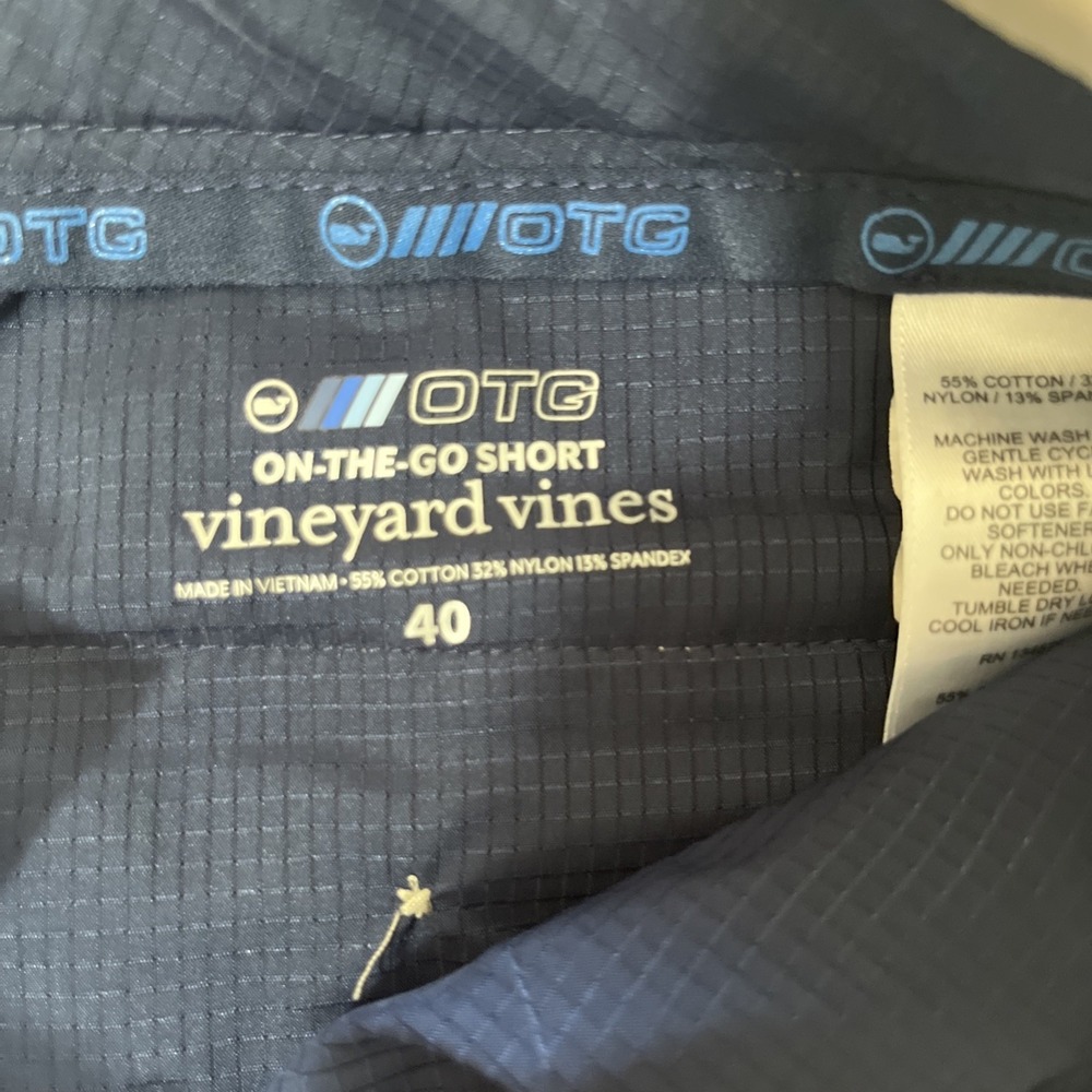 Vineyard Vines OTG Beige Performance Shorts Elastic Waist Size 40‎ - Picture 7 of 7